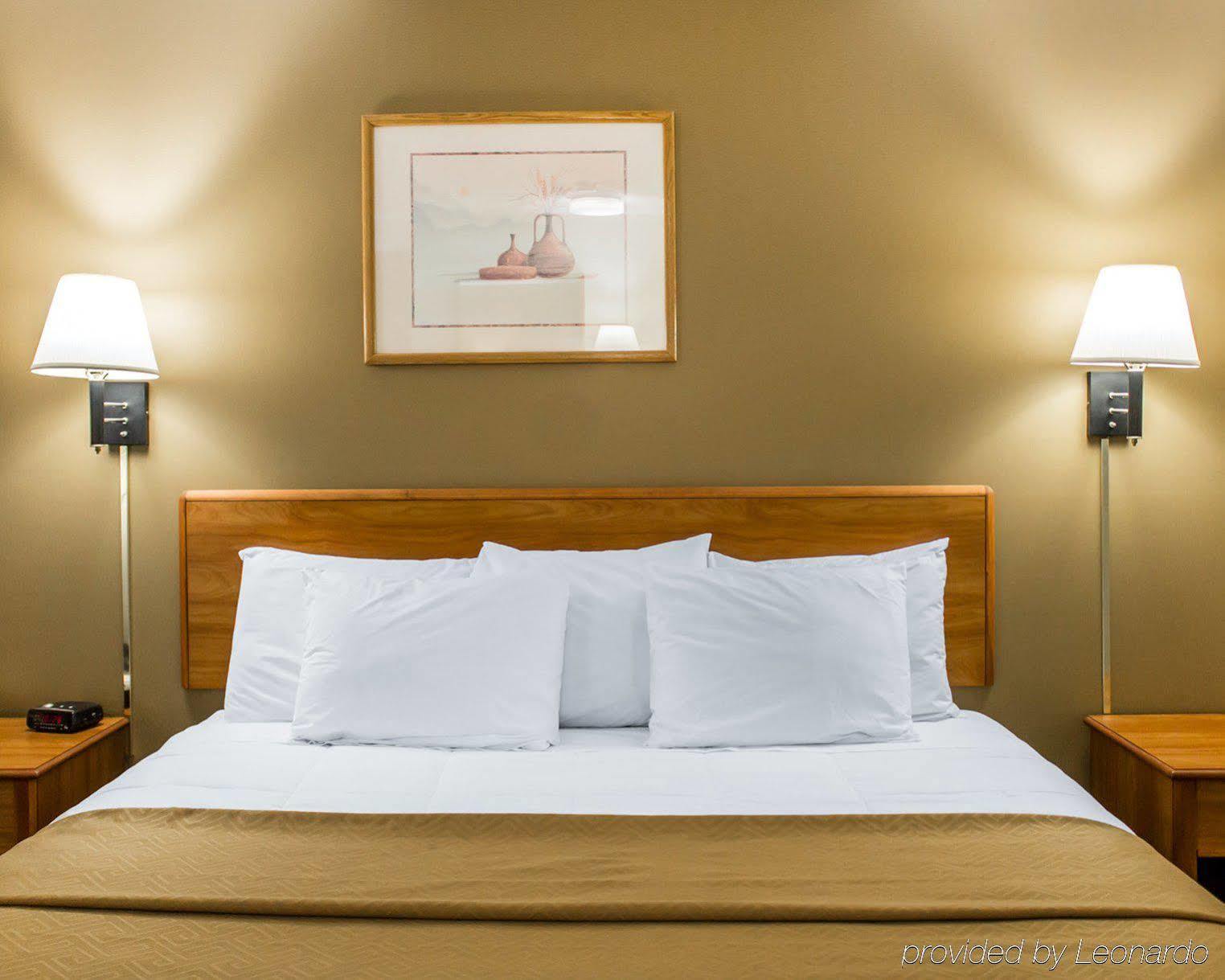 אלקהארט Econo Lodge מראה חיצוני תמונה