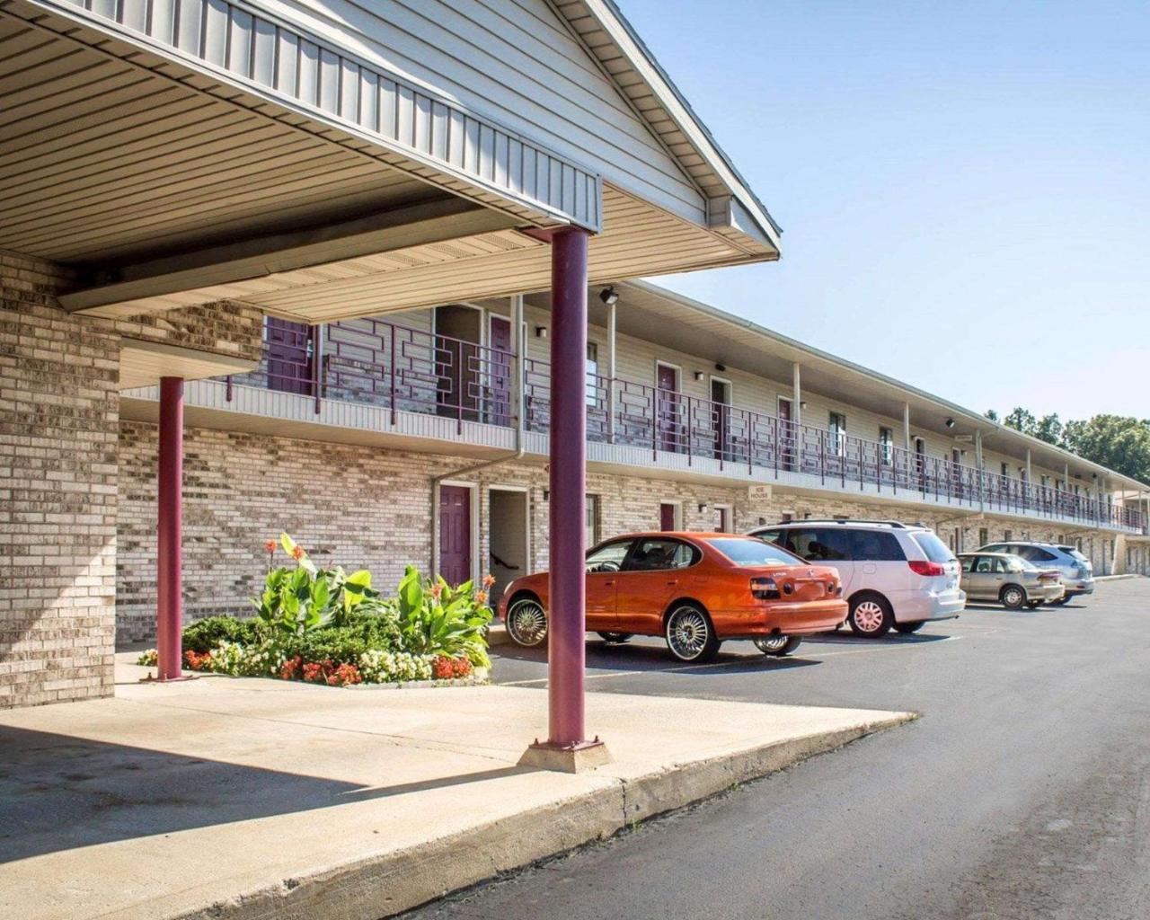 אלקהארט Econo Lodge מראה חיצוני תמונה
